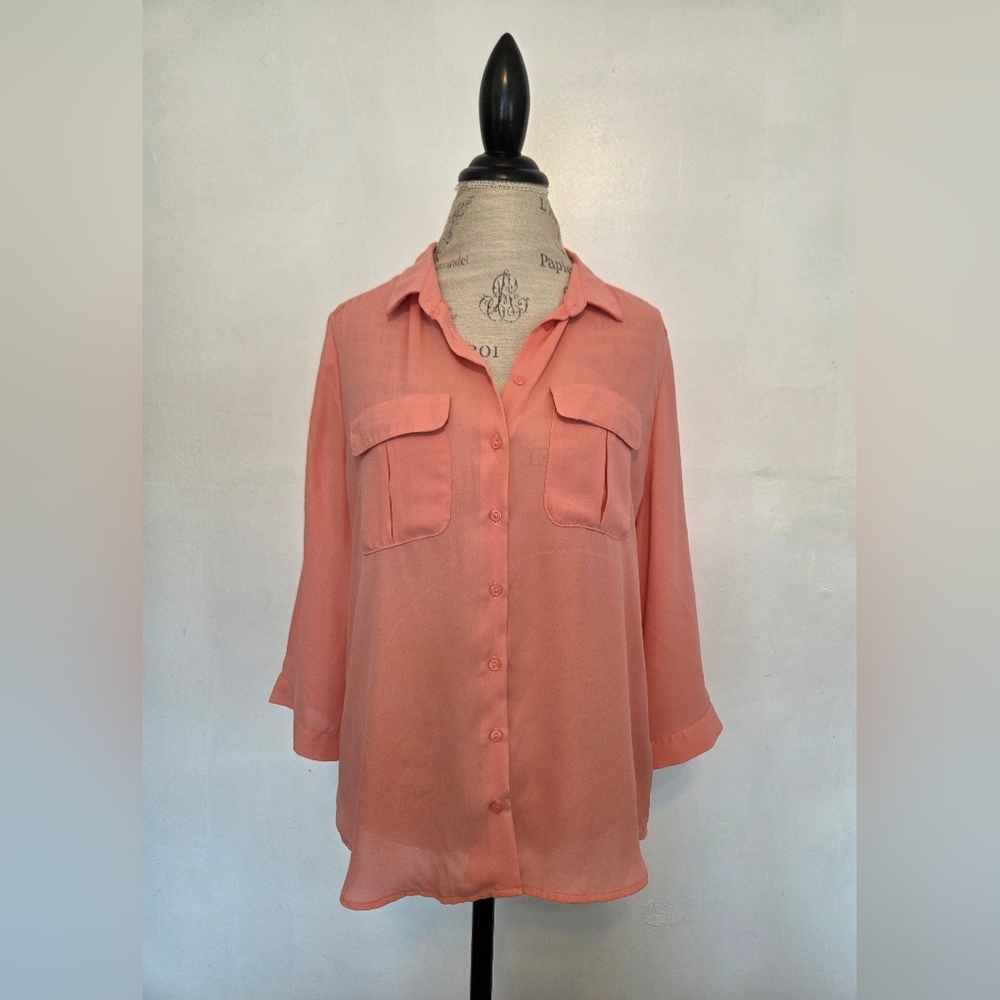 Suzy Shier Coral Button-Up Blouse Large